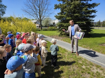 eca303ab-cf92-4a40-95fd-3913a5ca805d