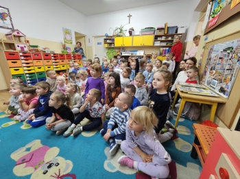 63db0877-9b41-414e-8bf1-44b33e1a33c6