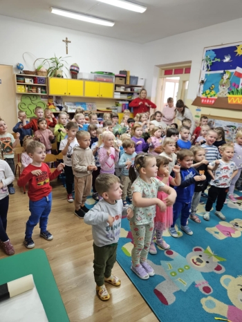 564bc1a4-e2c6-4427-a661-e423f0fef68f