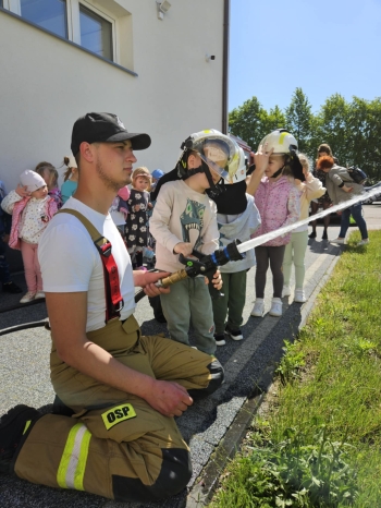 0f6cd91c-3c15-4e9a-926c-20f2eb8ab8dd