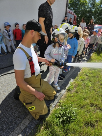 4f9cd250-e664-4b36-89d4-d4b7fe72b1a5