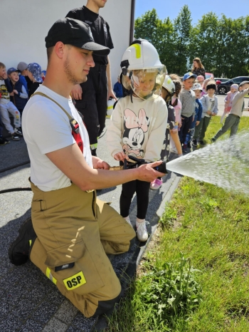 5a9b8263-0d0b-4a64-b1f7-8a4372636908