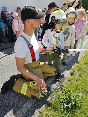 9ecba9b2-e247-468a-9904-88ea9a2767f4