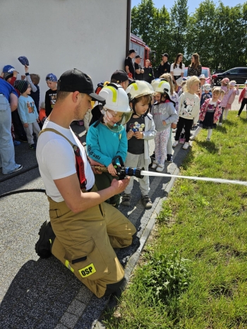 7135e25d-7cb2-46ea-88bb-bc01262f7116