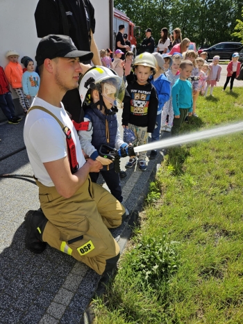 e1f9de51-7b12-4ada-a234-83e3e49abdb1