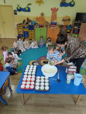 165b00a3-2fcd-4832-920c-a51a1e2c9969