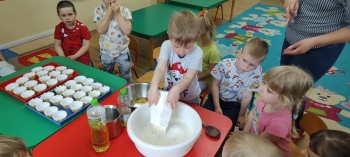 c152e496-9e65-4e66-8de3-0ab45d858980