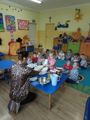 db57a299-826f-42dd-bf06-7ba88cbef4eb