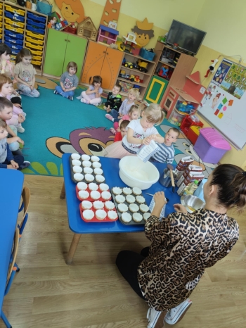 e2fcae12-13d9-40da-810b-34ae4113fda2