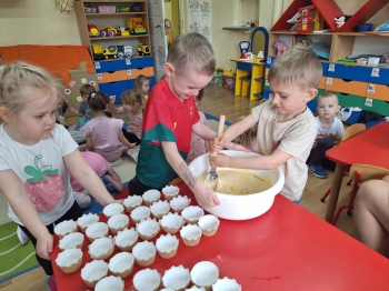 e7fece0b-617e-4162-9d84-a30240f7600e