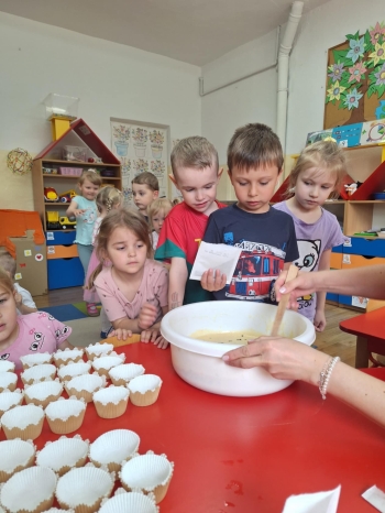 e017c145-8964-4323-a9dc-7c17a1344d94