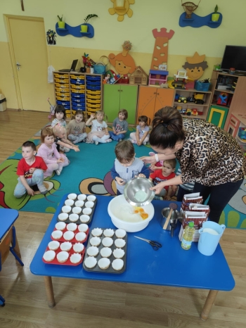 e63de8e4-ec5d-4735-978e-477aee7e8a7c