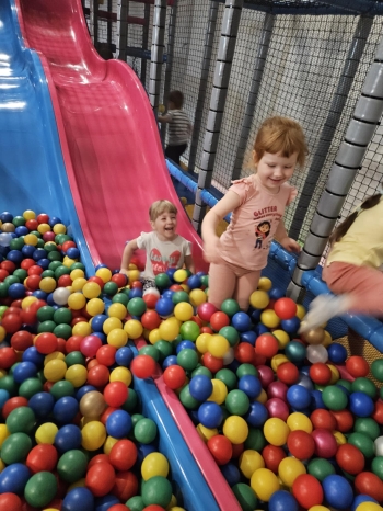 1f030de7-0868-4c78-b2c3-562300ba3823