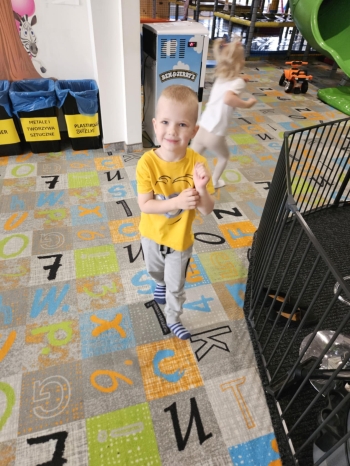 050ac691-eb23-4061-8d70-f4e45b1b82ee