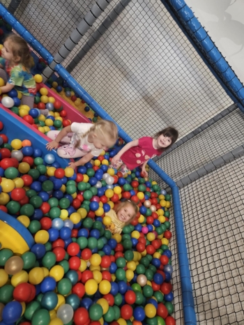 b9f08bae-9ba9-4bb9-ac3b-ee7825234990