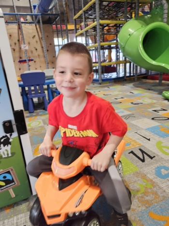 db93d0f1-3938-406d-9485-9a4b6a856662