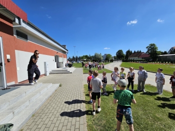 40d10260-f7fe-4f46-944c-e19957bbfdd5