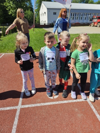 abd3470e-a6ef-4e03-8da9-a9396ffac17b