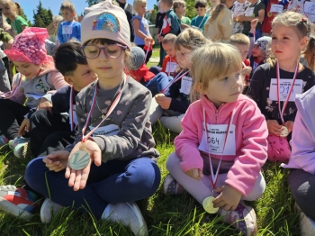 b8b0f737-fccd-42d8-aade-56bd858fb22b