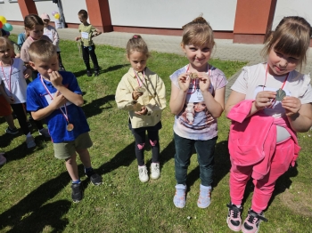 f8ef32e3-893e-42de-af3c-74c95fdc3b4d