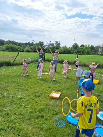 2c1b18b6-2fd1-4cc0-981c-9b607a93cd26