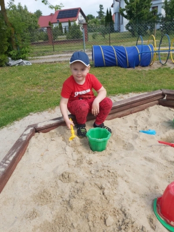 5f563301-5655-4516-aa24-6d1da24ff89a