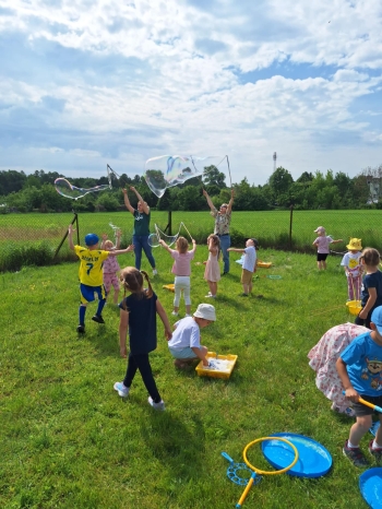 10f2ce9d-7463-4045-a986-cd89846a167d