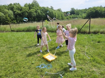 27a869a2-2ff7-4c9a-9d65-359800860fae