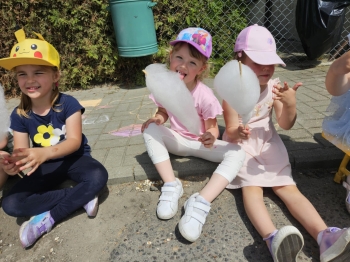 a5b7c219-f2a1-4825-86ad-57910f3b2d21