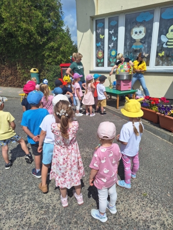 ba2e6008-74a9-4dbc-8bd5-7a3ef5bba045