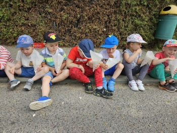 d2f77a1c-5bb3-439a-ae82-96afdb74b031