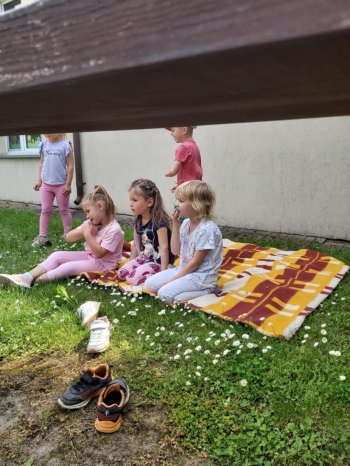 dec597ee-c80f-4667-bf8c-ba1e9322c9d5