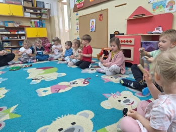 85f9b3b9-270e-453f-bc57-c963534b1339