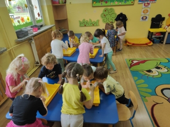 b21b5139-27f6-4218-a812-38fbe432a913