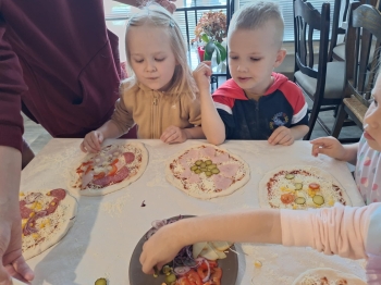 23e1c356-2e7c-49ac-9298-23b1504bca66