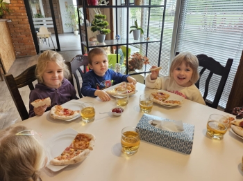 881fc555-25d9-4ff7-9ce8-66a921b77e1b