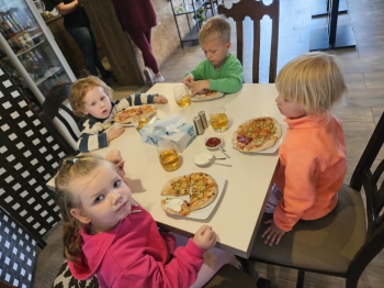 b2a847e8-3b48-44b9-a0d9-cfa94eac4991