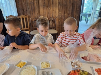 d8bf8ffa-48dc-4703-9dac-87870b58701b