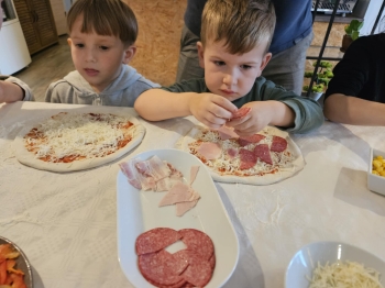 d2136db0-1022-40ff-a898-3abe96f2ea51