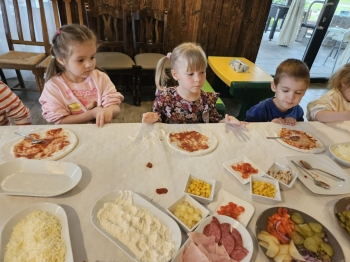 d7495bb3-33c3-494d-b9b2-333a4a0c161e