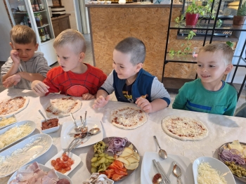 dad2a882-afc1-4def-8602-60b62fafd70f