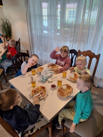 f9771835-399d-46e7-8208-891fe884afc5