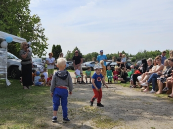 3a8c8d6d-4948-4577-9941-9a4f5cc3c318