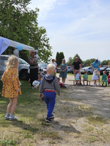 3c9e1b10-e200-4b37-9b90-dd4b792c0e8c