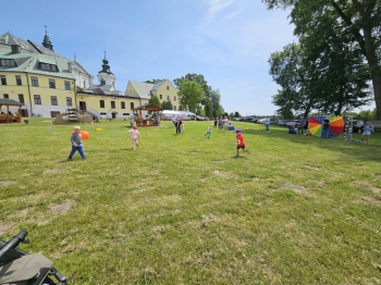 64c1642a-ef6f-4ba1-bf3f-0c4be0e2cc36