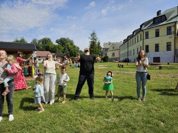 cf193641-f74c-4115-be62-ac804ff8dc5e