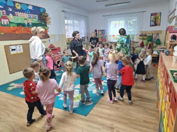 4dc45726-1088-49ae-a780-6697a548a363