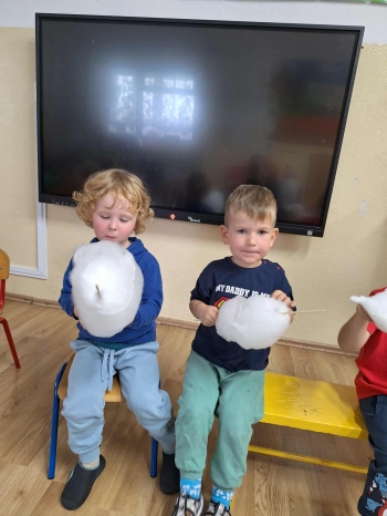 9ea04243-ceaf-45c3-b4da-135e9b51fc2d