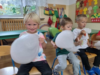 a18b4381-6452-4f1b-9385-7b772e8e622c