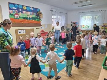 bbcb5886-492d-41b4-bf8f-c275347a77b3